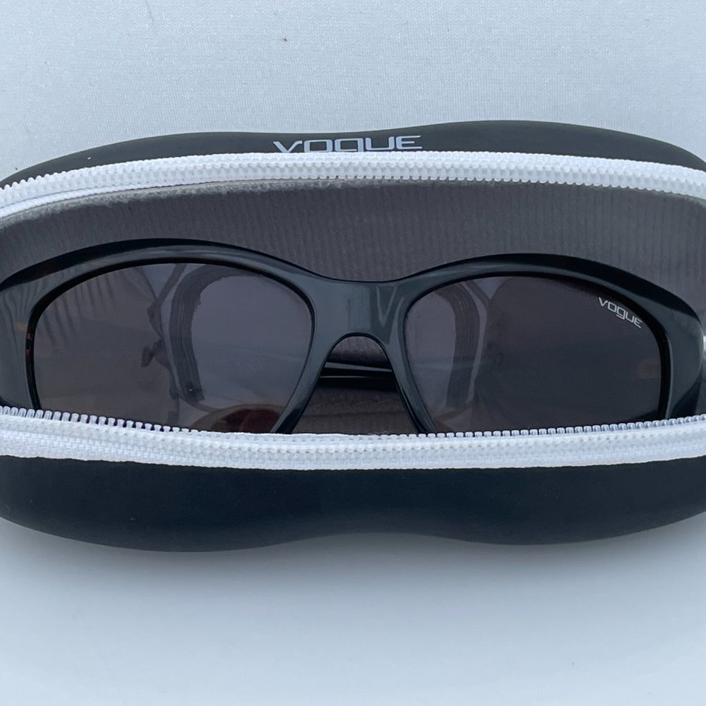 Vogue Women Sunglasses Brown Made in Italy W/ Case - Picture 3 of 9